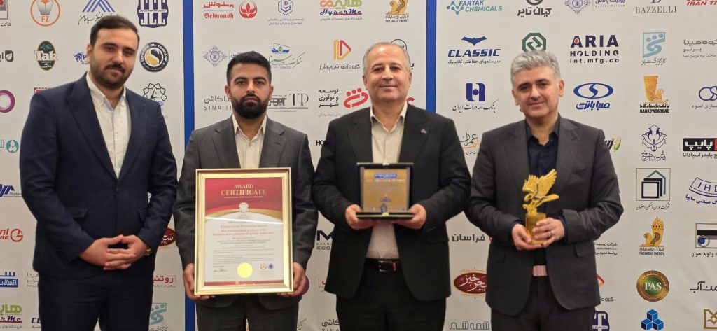 پتروشیمی فنآوران نشان برتر اجلاس بینالمللی توسعه صادرات کشور را کسب کرد