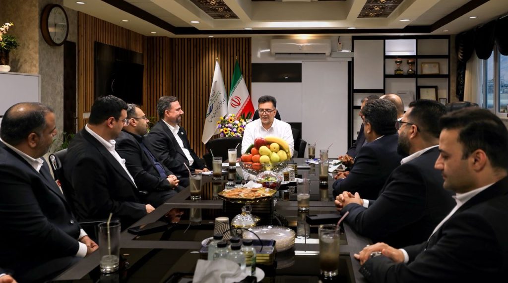 تأکید مدیران عامل پازارگاد و پتروشیمیهای پارس، هنگام و کنگان بر توسعه همکاریها درمنطقه1