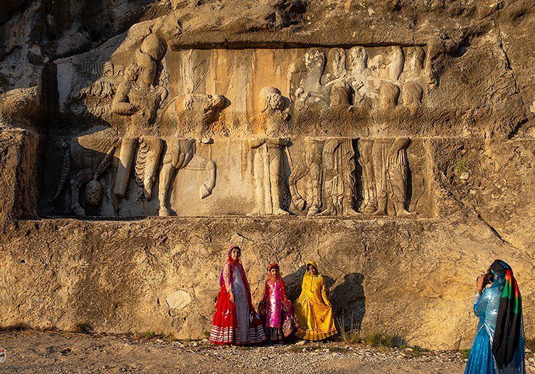 گنجینه‌ بی‌نظیر حجاری‌های دوره ساسانیان در تنگ تاریخی چوگان