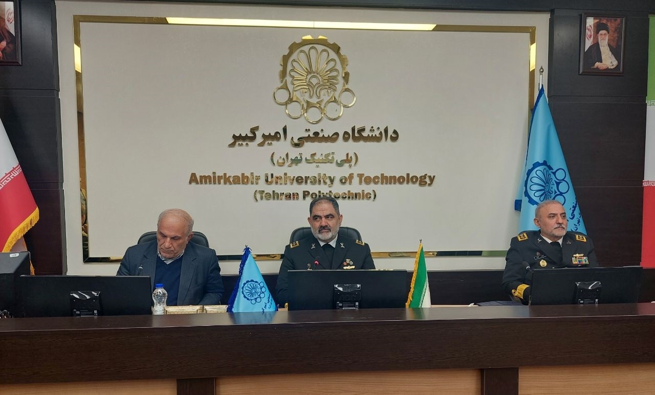 ظرفیت‌های صنعتی «نداجا» را در اختیار دانشگاه‌ها قرار می‌دهیم