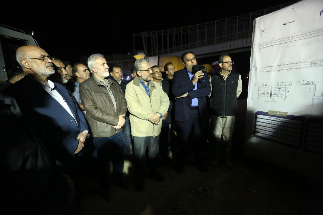 از رونمایی از فاز نخست پروژه بزرگراه ۵۵ متری جنوب شهرک حافظ در هفته شیراز تا افتتاح پروژه زیرگذر گویم تا پایان امسال