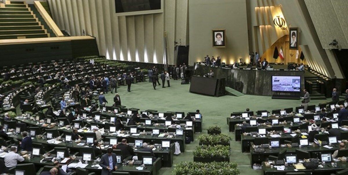 نشست فراکسیون انقلاب اسلامی آغاز شد