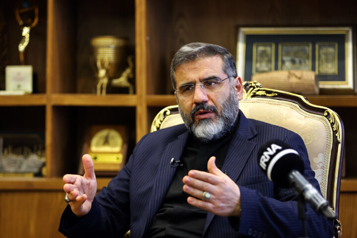 چیزی به اسم ۳۰، ۴۰ فیلم غیرمجاز نداریم