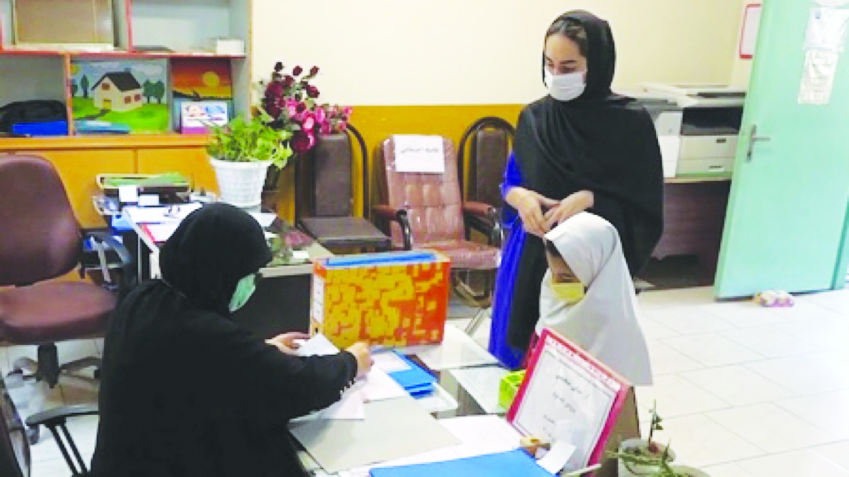 ثبت نام مدارس دولتی پولی -نی- ست!