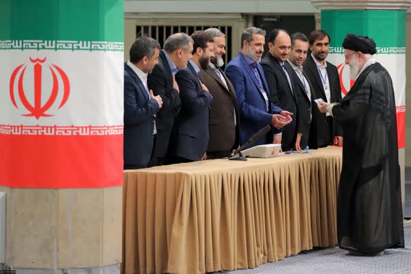 خاطره مسئول صندوق سیار ۱۱۰ از تذکر رهبر انقلاب نسبت به رعایت وقت مردم