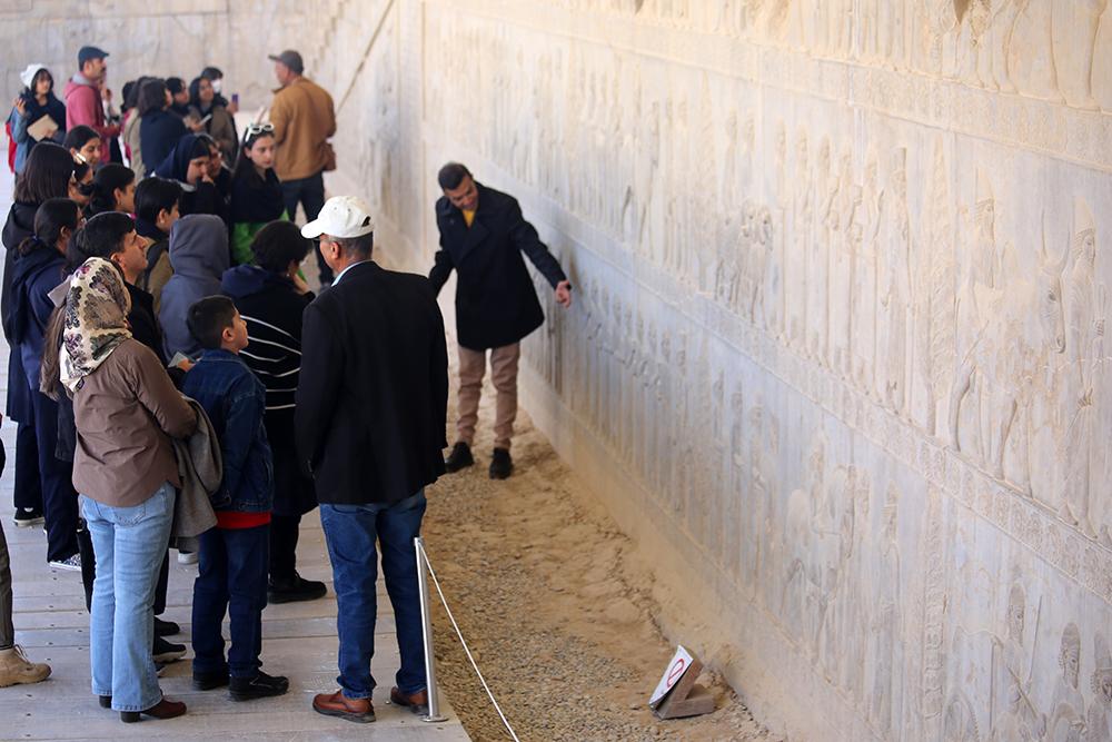 سکوت در برابر سلیقه‌سالاری!