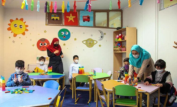 مقاومت در برابر۳۰ ساعته شدن زمان تدریس معلمان مدارس غیر دولتی