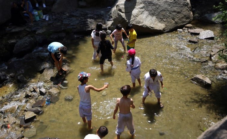 تفریحات تابستانی در گنجنامه همدان