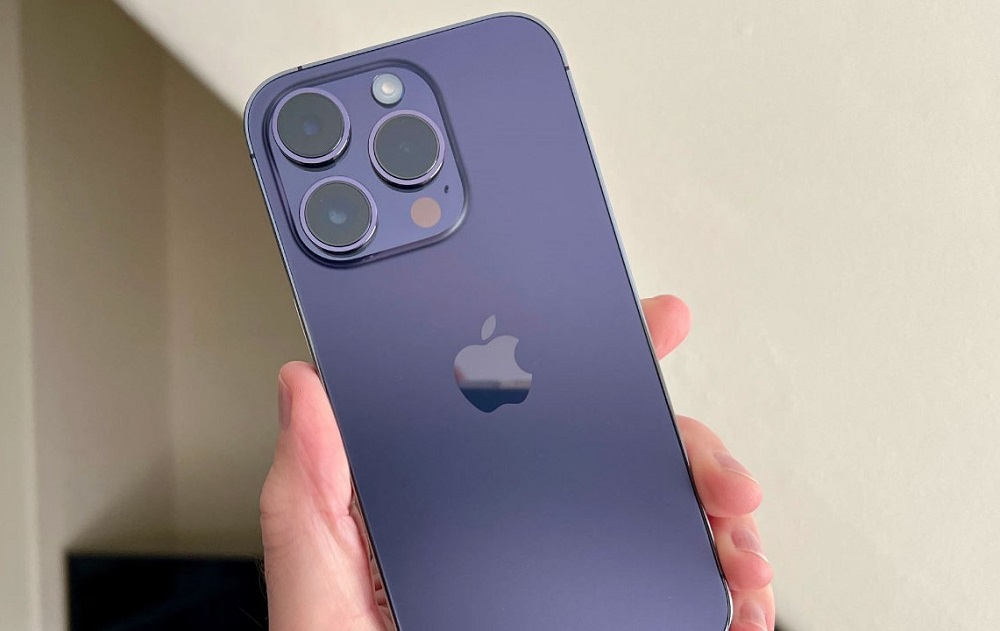 آغاز قطع آنتن‌ آیفون‌ های ۱۴و۱۵