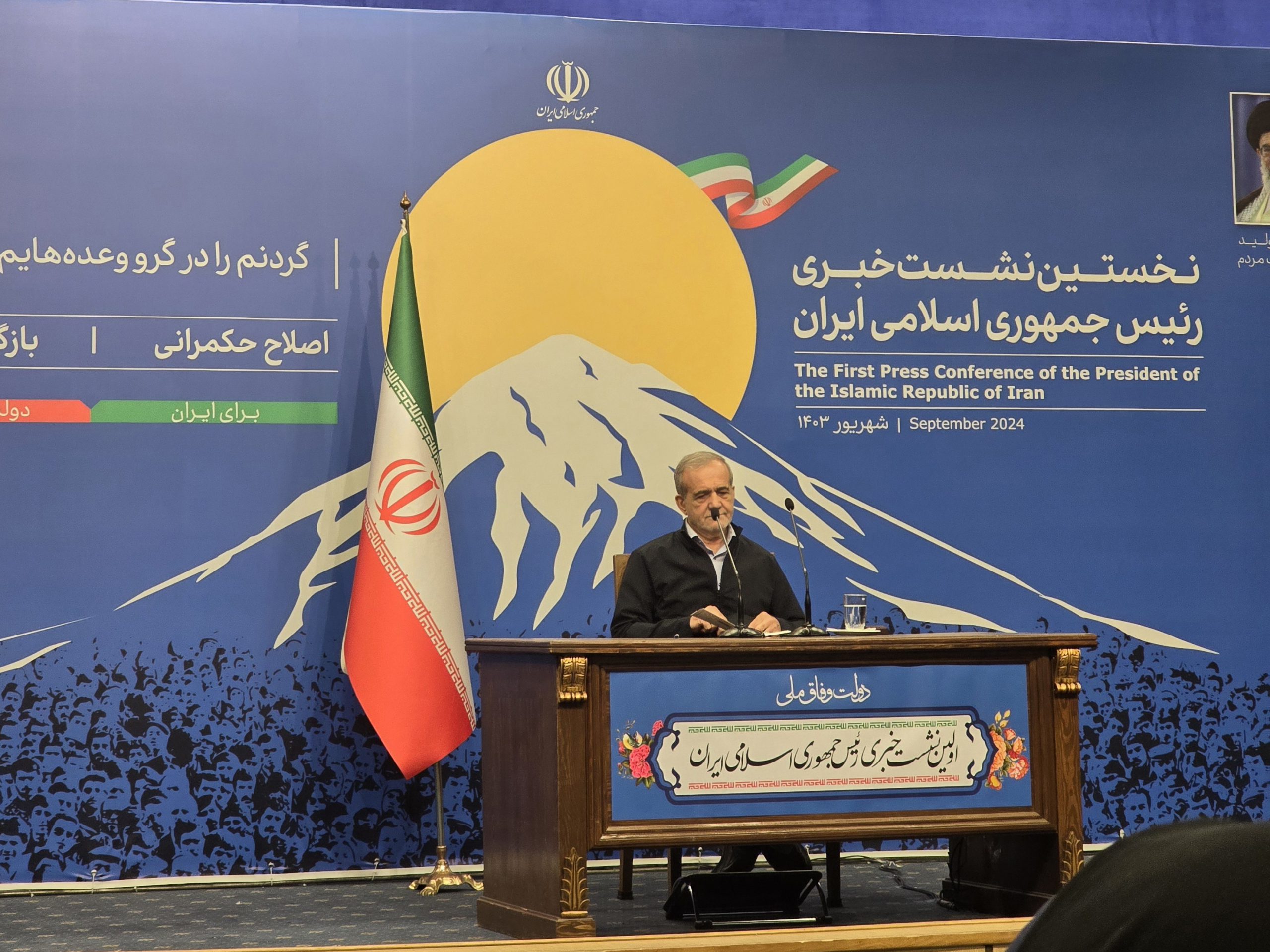 درباره FATF به مجمع تشخیص نامه می‌نویسم/ به یمن موشک ندادیم