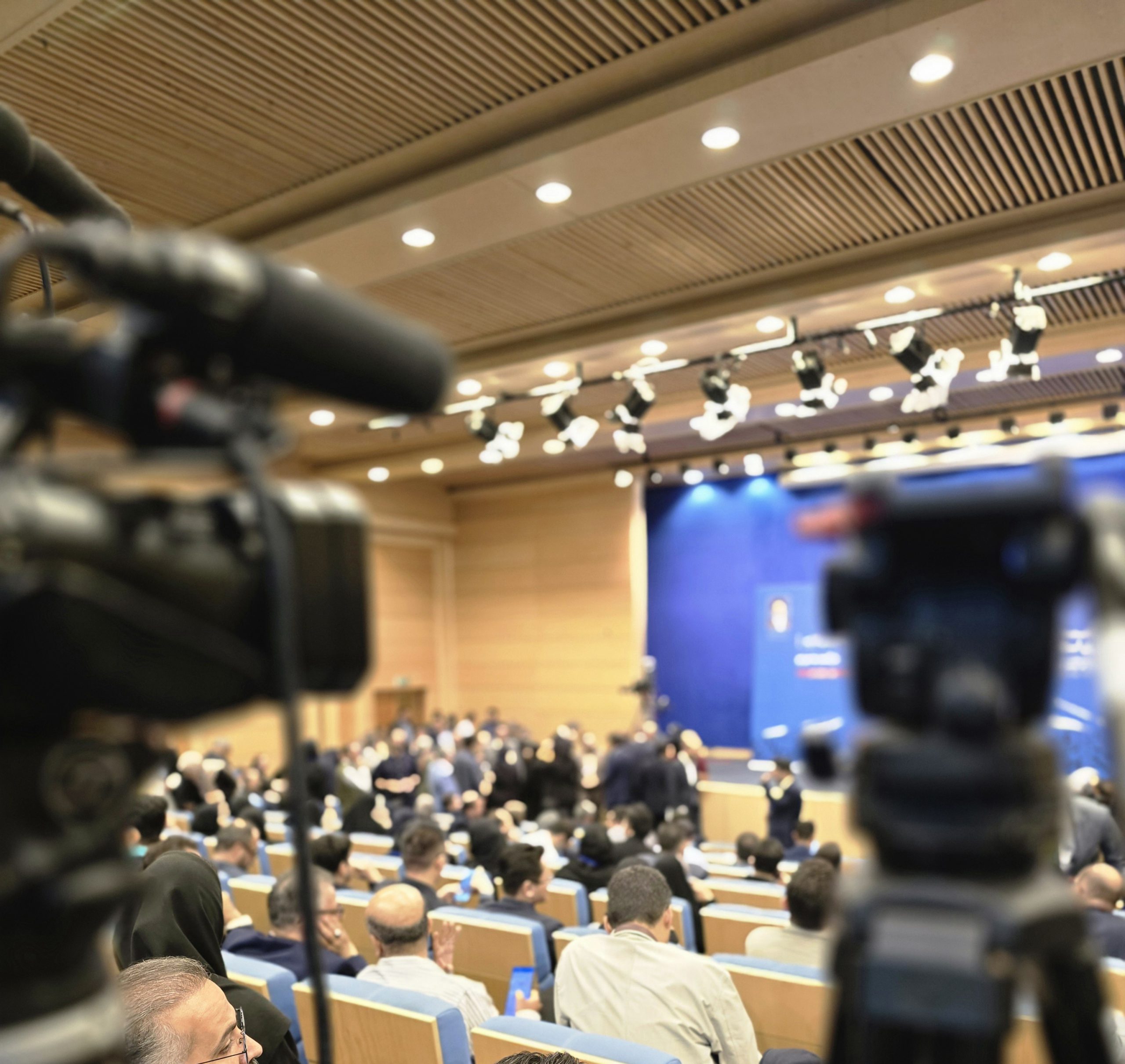 اولین نشست رئیس جمهور