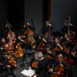 کنسرت «پایکوبی» ارکستر ملی ایران، کنسرت «پایکوبی» ارکستر ملی ایران به رهبری «همایون رحیمیان» شامگاه جمعه (۲۷ مهر ۱۴۰۳) در تالار وحدت روی صحنه رفت.