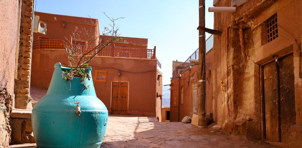 گشتی در روستای تاریخی ابیانه