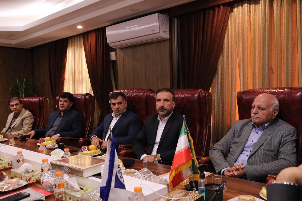 ترکیب جدید هیات رئیسه دور هشتم اتاق اصناف ایران به ریاست قاسم نودهفراهانی از امروز ۵ آذر ۱۴۰۳ آغاز به کار کرد.