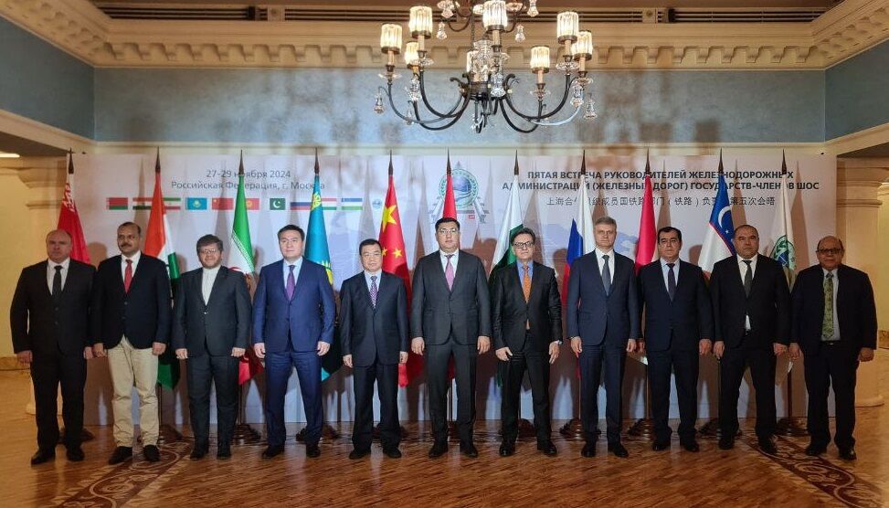 تبیین نقش راهبردی ایران در اتصال دو قاره آسیا و اروپا