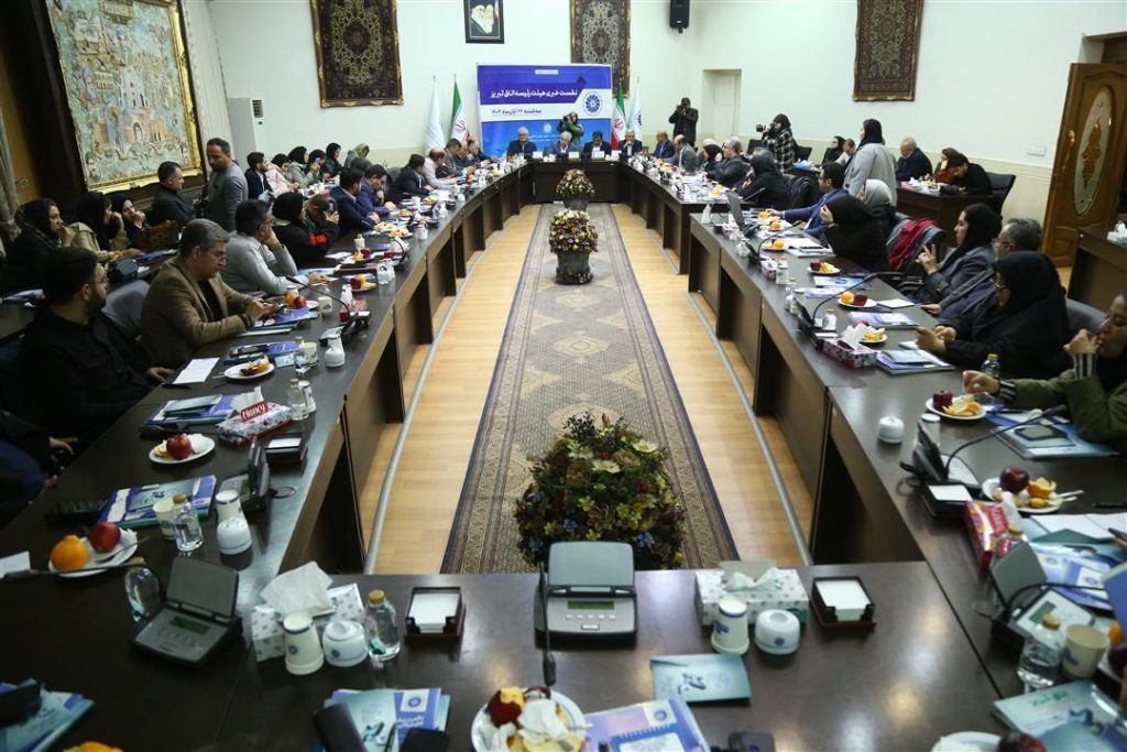  گزارش تصویری نشست خبری هیئت‎ رئیسه اتاق تبریز با خبرنگاران در آستانه برگزاری بیست و هشتمین دوره همایش ملی توسعه صادرات غیرنفتی