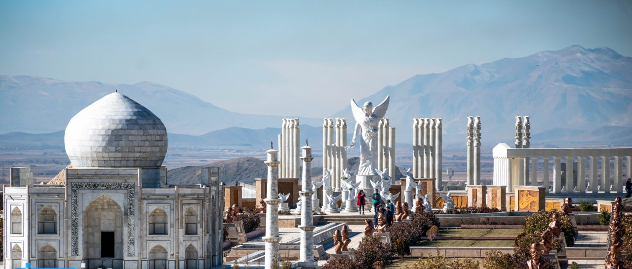 گشتی در «پارک مینیاتوری» همدان