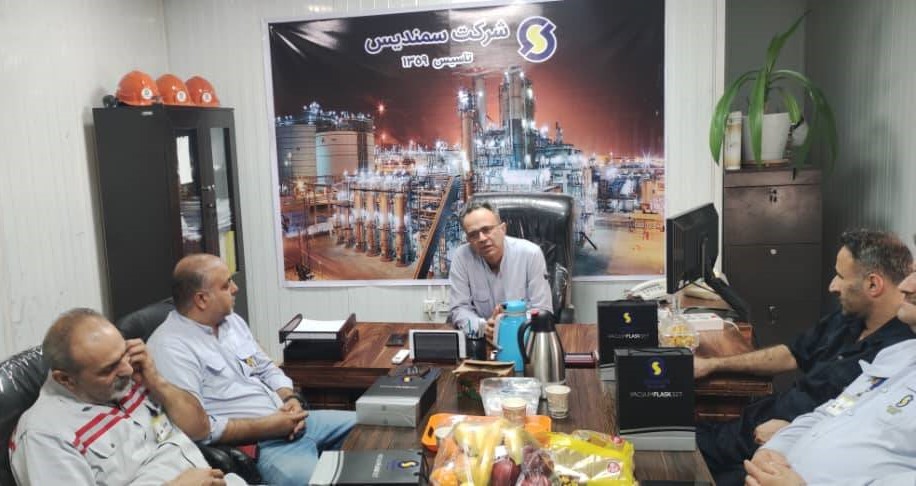 تقدیر سمندیس از 2 سال همراهی کارگران پالایشگاه ششم