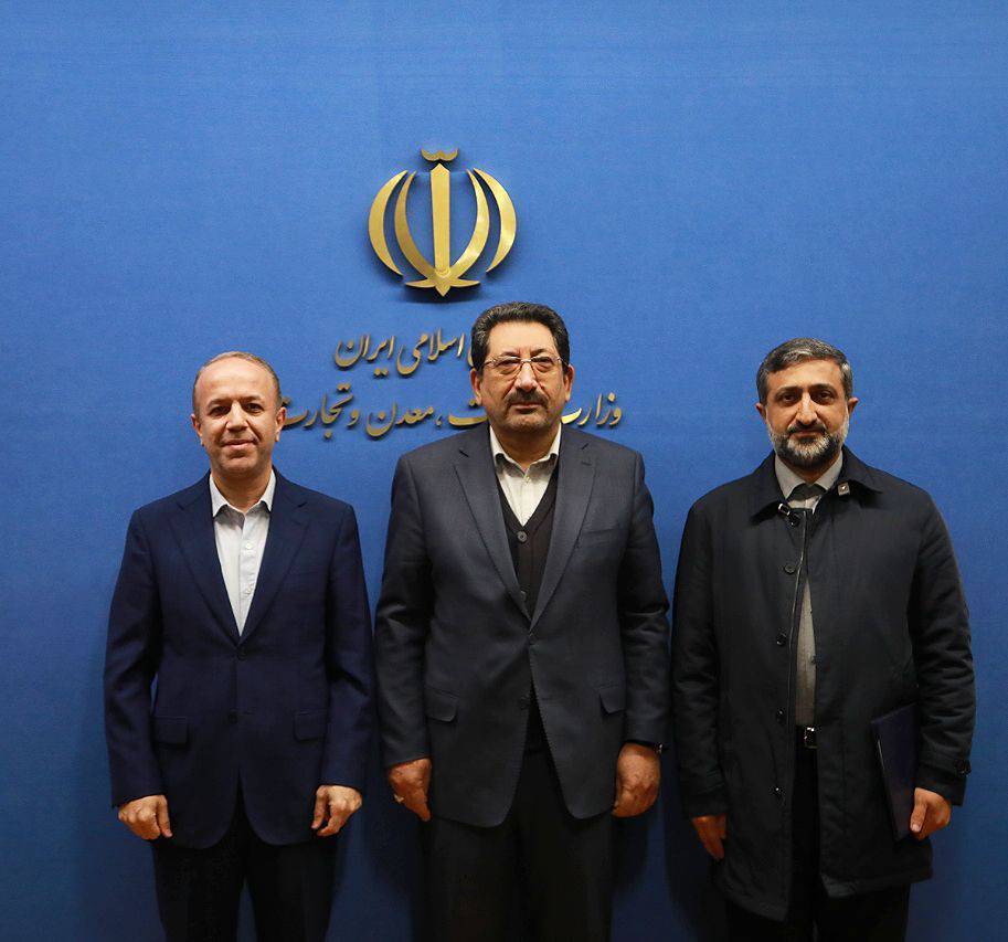 به گزارش شهر مردم به نقل از وزارت صمت، «سیدمحمد اتابک» وزیر صنعت، معدن و تجارت، در حکمی «سیدحامد عاملی» را به‌عنوان سرپرست معاونت صنایع ماشین‌آلات و تجهیزات منصوب کرد.