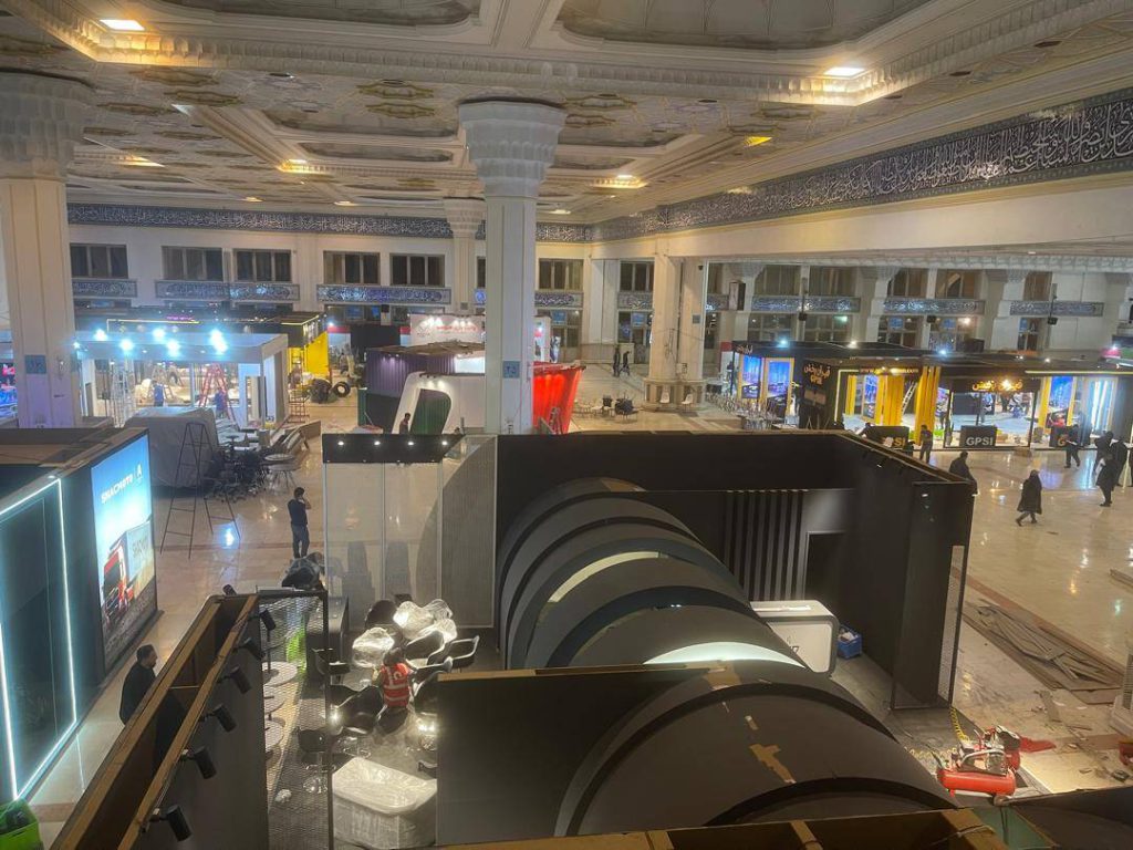 گزارش تصویری آماده‌سازی غرفه‌های هشتمین نمایشگاه بین‌المللی حمل‌ونقل، لجستیک و صنایع وابسته 