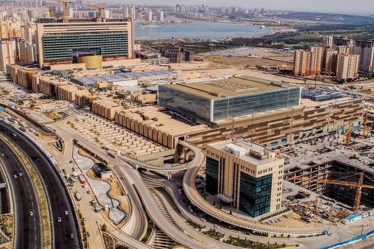 ایران‌مال؛ سیاه‌چاله‌ای که بانک آینده را می‌بلعد