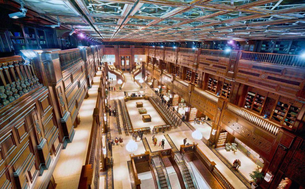 فروش ایران‌مال، بانک آینده را نجات می‌دهد؟