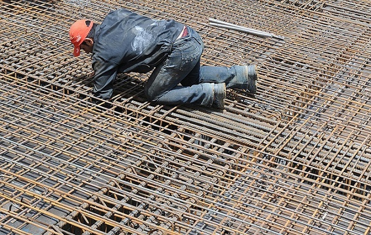قطع بیمه ۳۰۰ هزار کارگر ساختمانی