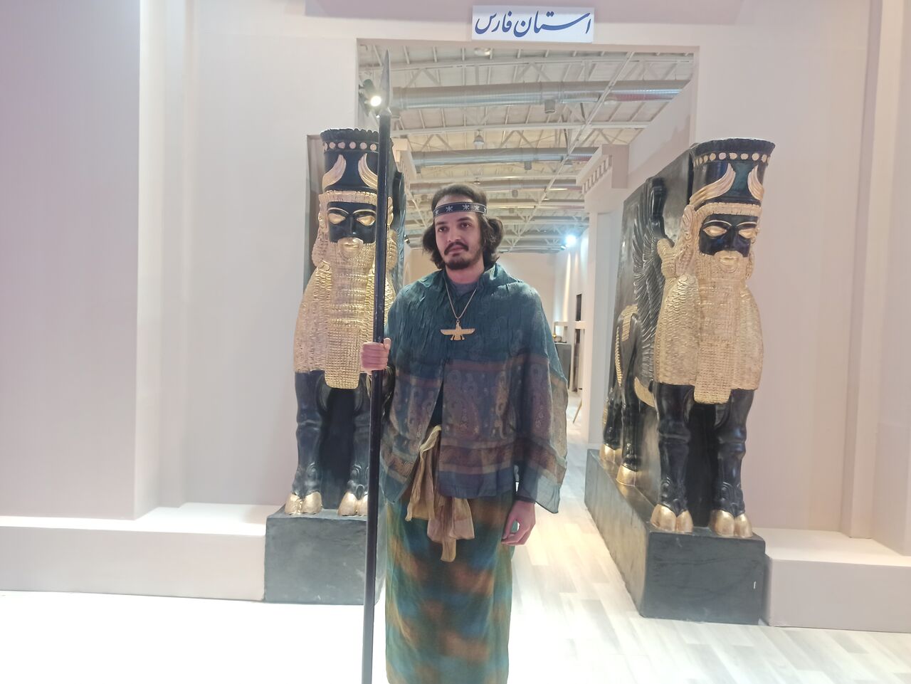 ‌آموزش باستان‌شناسی و مرمت به کودکان در غرفه فارس