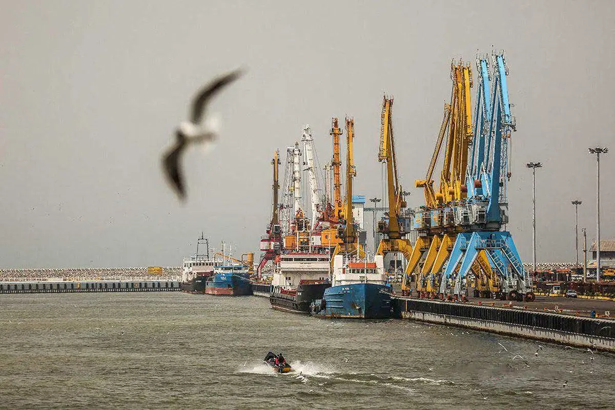 سقوط آمار عملکرد ترانزیتی و کانتینری بنادر شمالی کشور؛فرصت سوآپ غلات را از دست دادیم