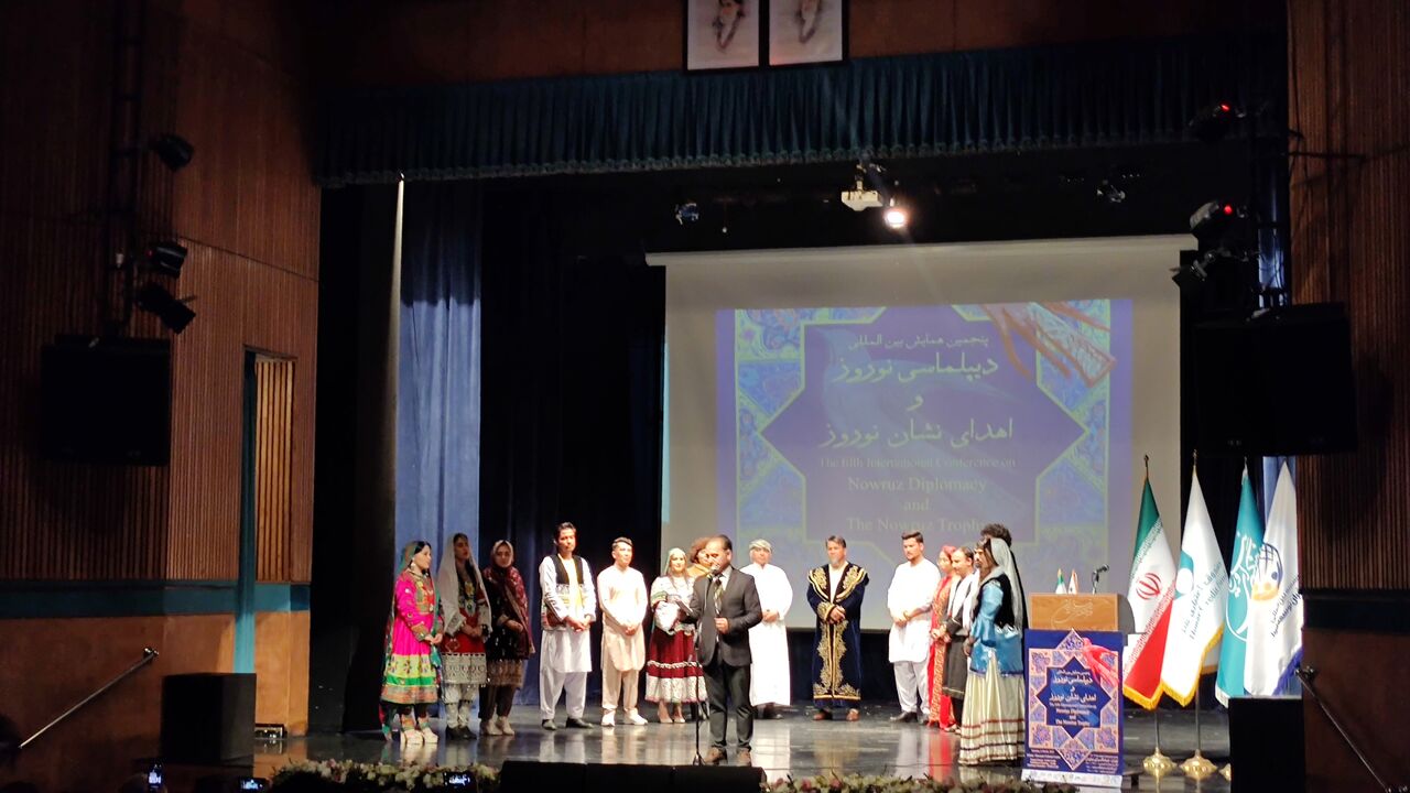 نوروز؛ جلوه‌ای از همبستگی و انسان‌دوستی