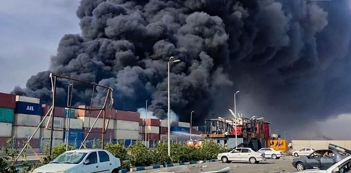 آتش محدوده اصلی بندر شهید رجایی تقریباً مهار شده است