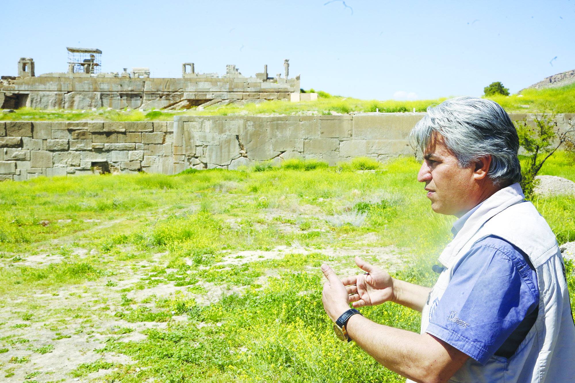 آفتاب مهربانی بر فرمان داریوش بزرگ خواهد تابید