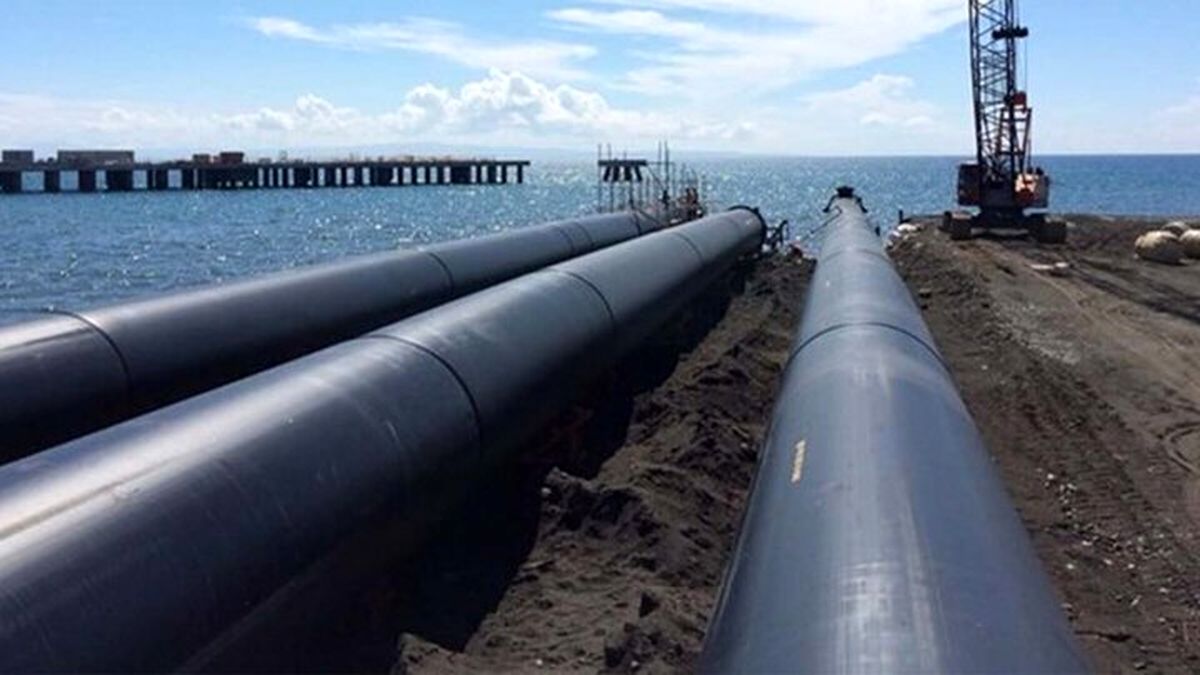 انتقال آب از دریای خزر و عمان به تهران در برنامه نیست