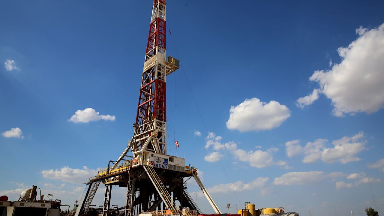 ایران یک میلیارد دلار برای خرید دکل‌های حفاری سرمایه‌گذاری می‌کند