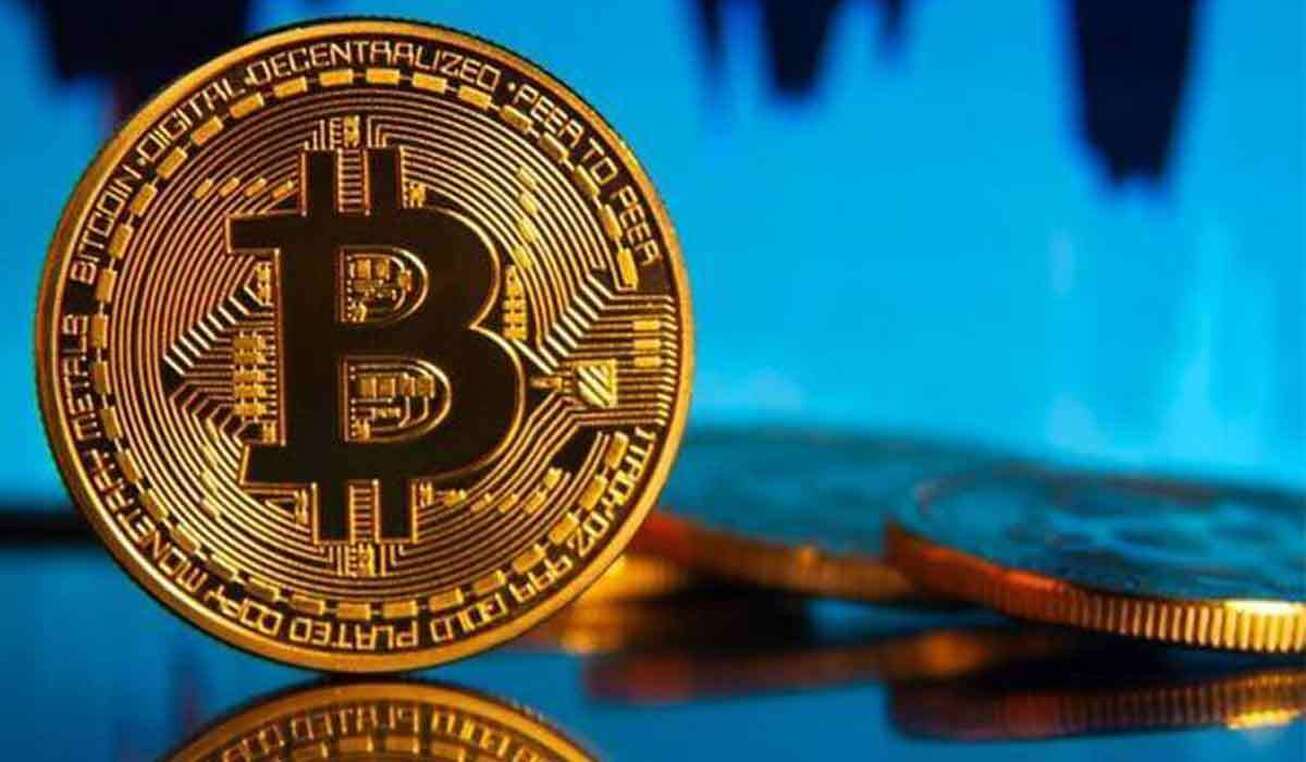 بی‌ثباتی بازار سهام و دلار بیت‌کوین را صعودی کرد