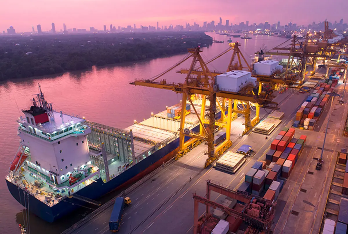 رویکرد تجاری تهران باید تغییر کند