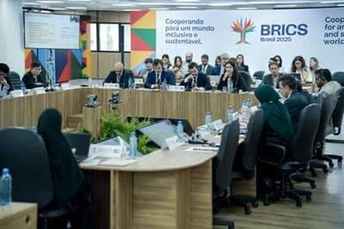 قزلجه در بریکس؛ رقابت با عراقچی یا…