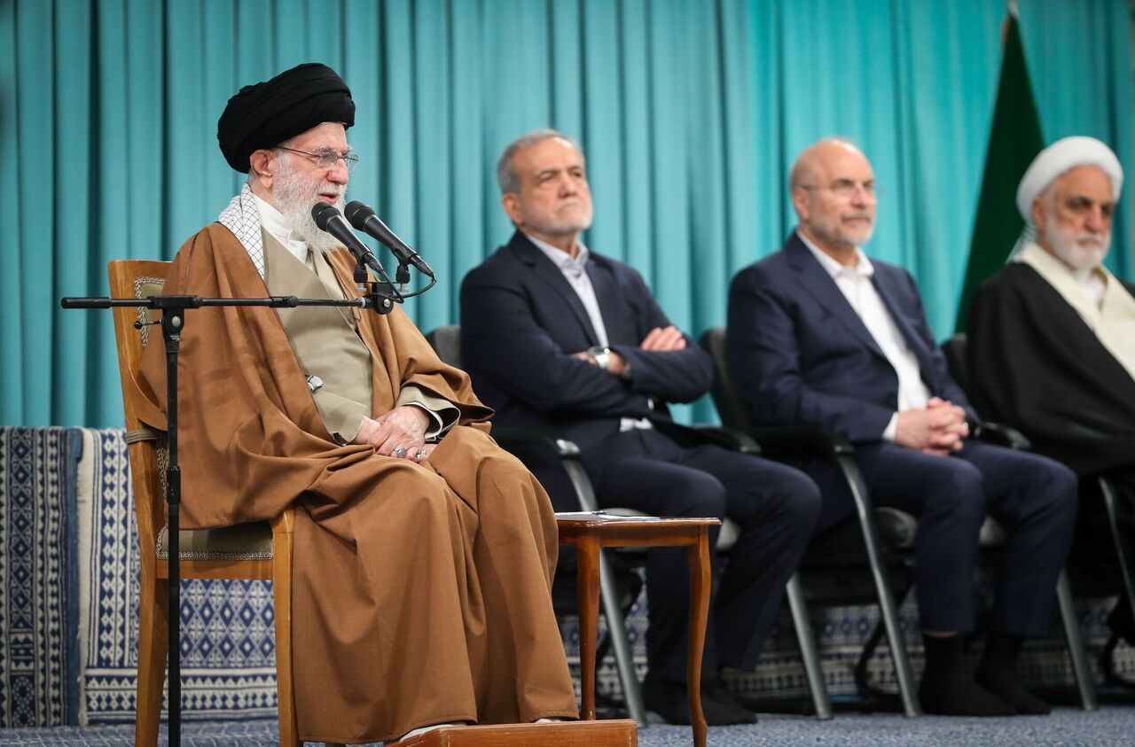 پیگیری و اجرای قوانین اولویت مهم مجلس و دولت