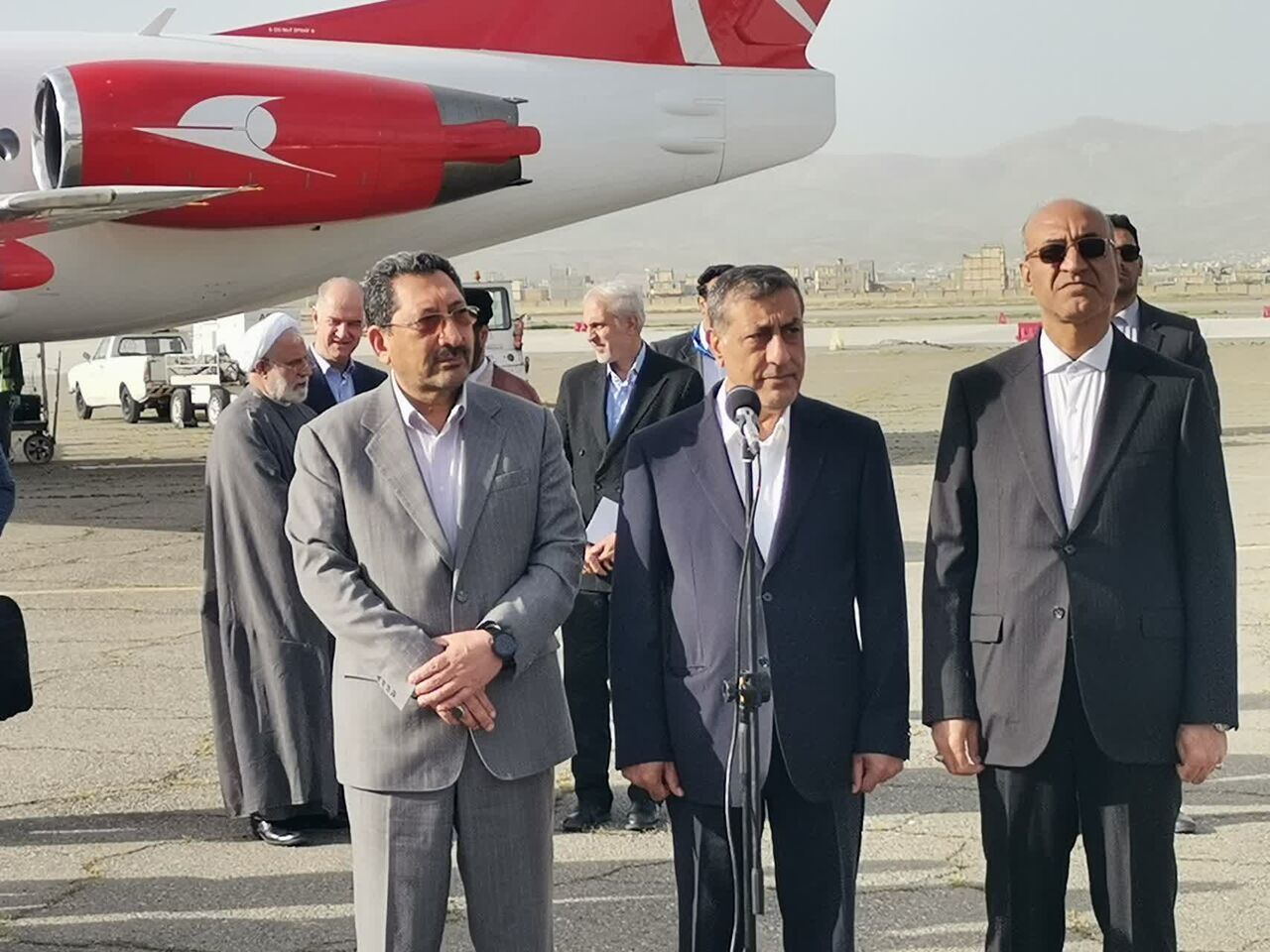 دولت وفاق ملی در حد توان خود به دنبال رفع مشکلات استان کرمانشاه است