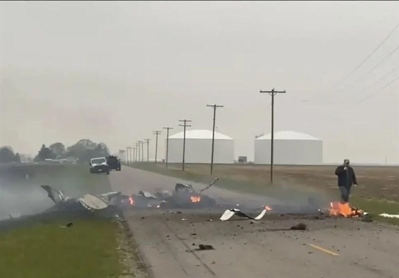 ۴ کشته بر اثر سقوط هواپیما سبک در ایلینوی آمریکا