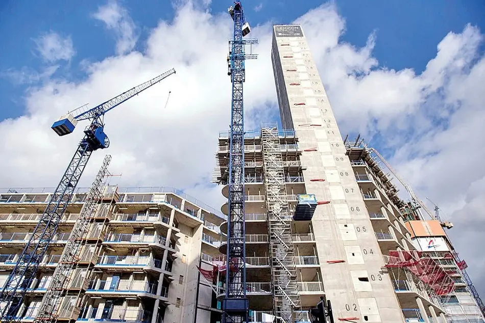 صدور مجوز ساخت هتل ۴۲ طبقه‌ای «ولنجک» تخلف آشکار شهرداری است