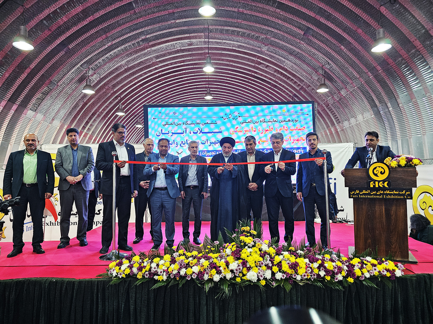 آغاز به کار نمایشگاه بین‌المللی دام، طیور و آبزیان فارس در شیراز