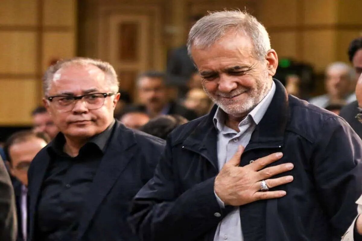  آقای رئیس جمهور اگر دبیری این است که گفته‌اید پس تعلل نکنید!