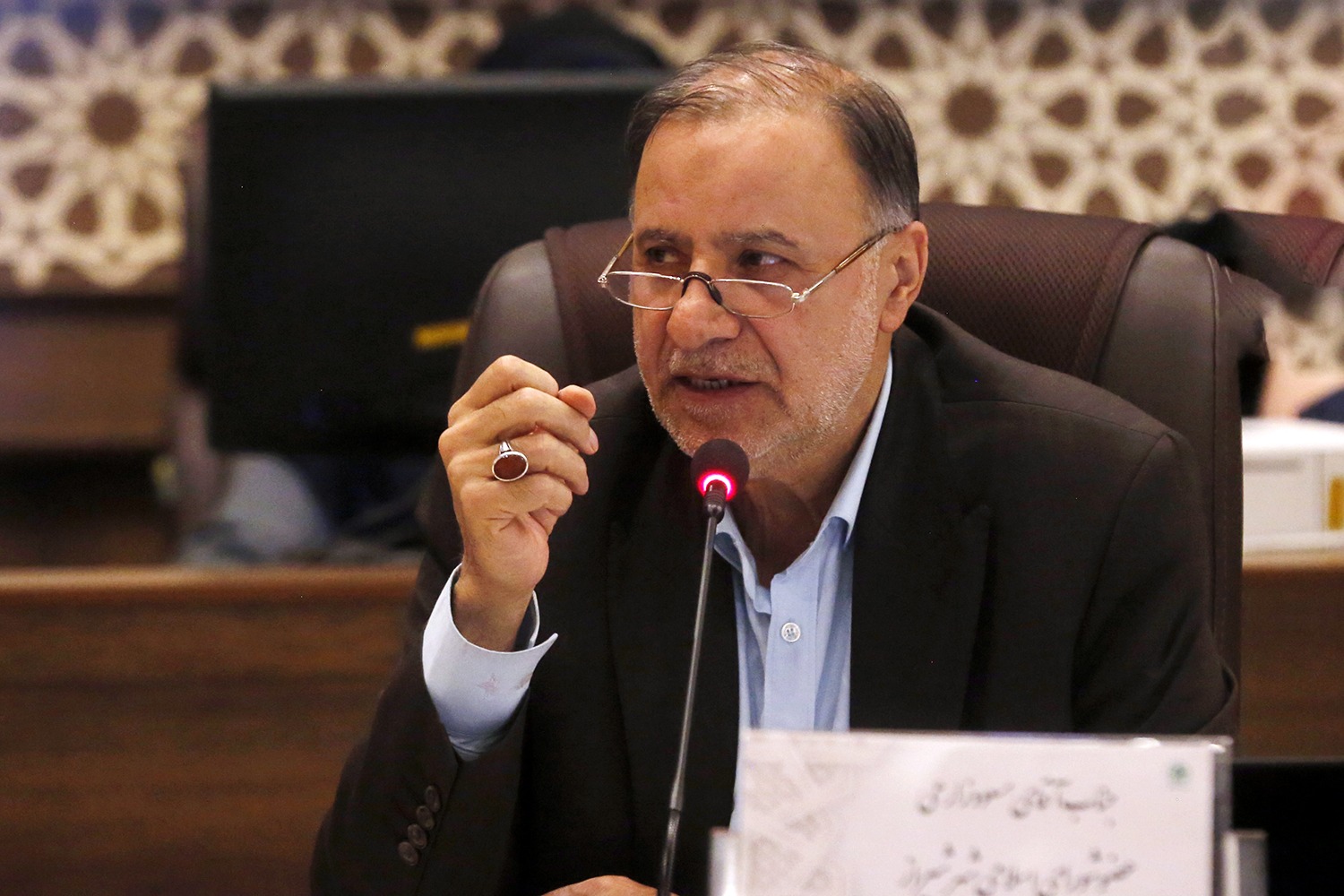 از اجرای ۸ فرمان برای رفع مصائب محور زندیه تا شناسنامه‌دار شدن درختان در سراسر شیراز