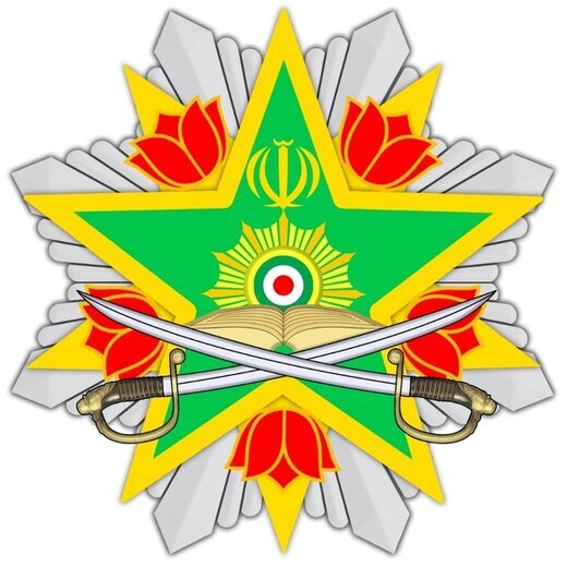 اعطای نشان فداکاری به خانواده‌های پنج شهید ارتش و تقدیر از امیرسرتیپ دژکام