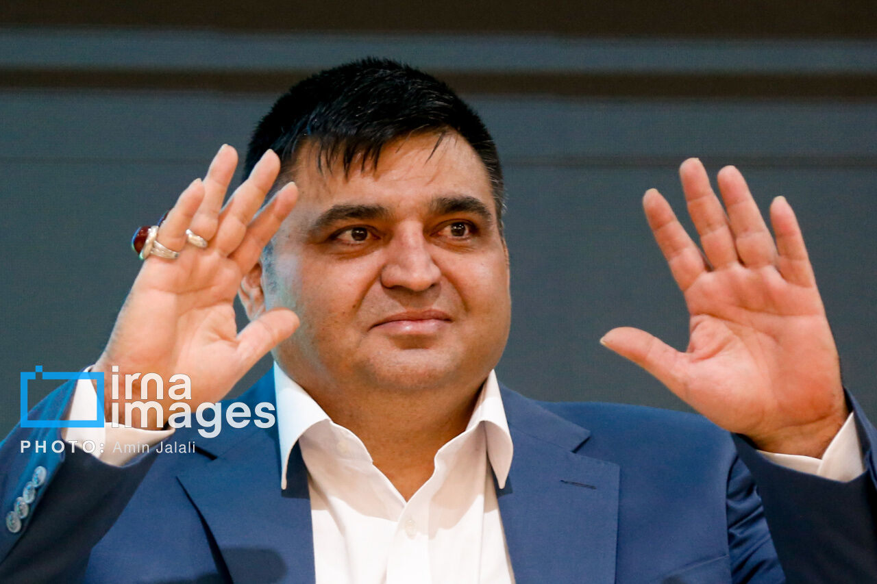 رضازاده: عملکرد انوشیروانی را باید پس از المپیک سنجید/ دوقطبی‌سازی برای وزنه‌برداری سم است