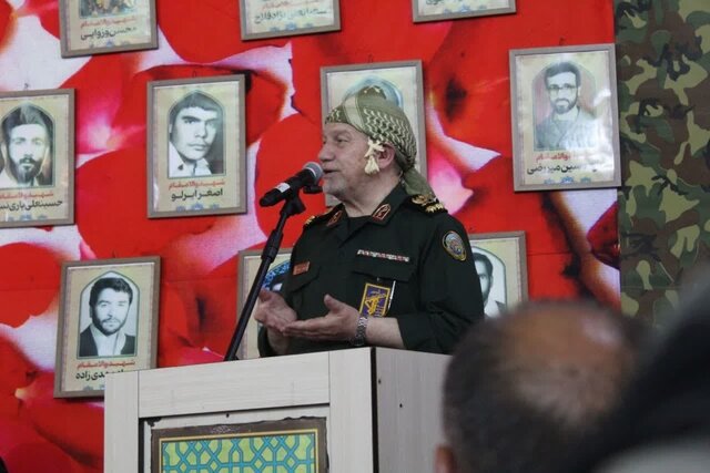 سرلشکر صفوی: ترامپ با رویکرد تقابلی با بسیاری از کشورها وارد تنش شده است