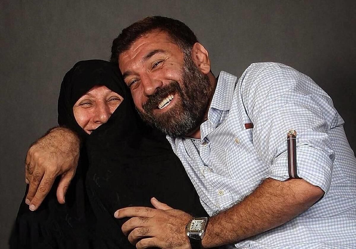 مادر انصاریان: هر شب با عکس علی حرف می‌زنم/ وقتی رفت دنیا ایستاد