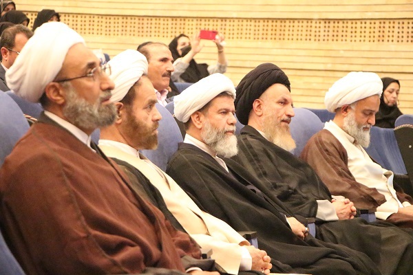 همایش «اجتهاد و فقاهت» در شیراز با پیام آیت‌ا… مکارم شیرازی آغاز شد