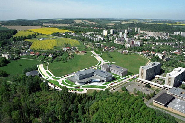 پارک‌های علم و فناوری، پل ارتباطی اقتصاد سنتی به دانش‌بنیان